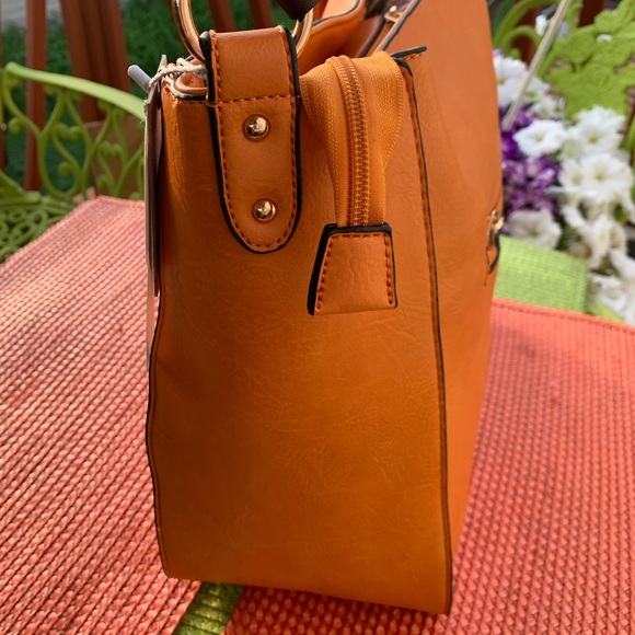 The new crush purse set. - Picture 8 of 17